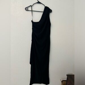 Alexia Admor One-Shoulder Black Maxi Dress – Size 8